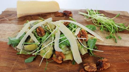 Artichoke Walnut Salad Recipe Image